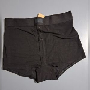 Free With Any $25 Purchase. Victoria's Secret Black Highrise Boy Shorts.